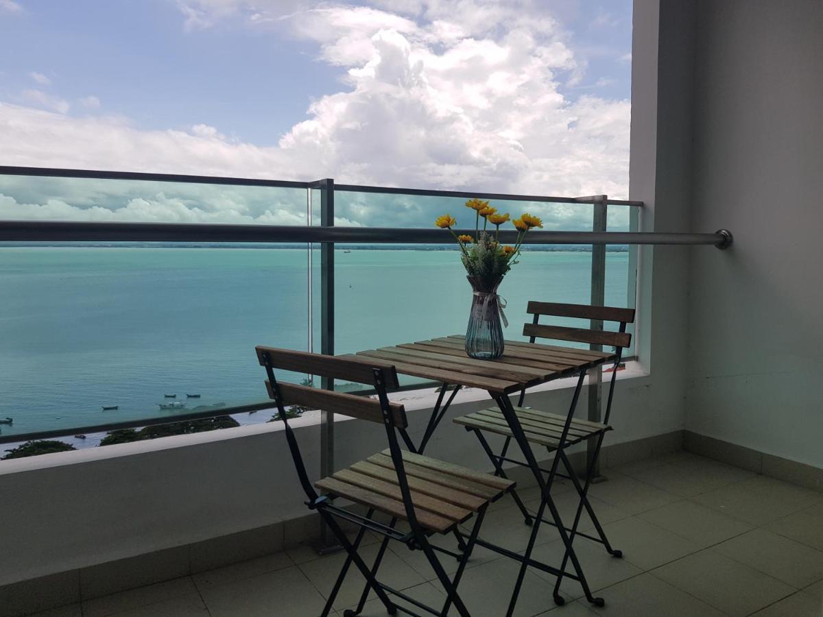 Mansion One Suite By Staycation Homestay George Town Eksteriør billede