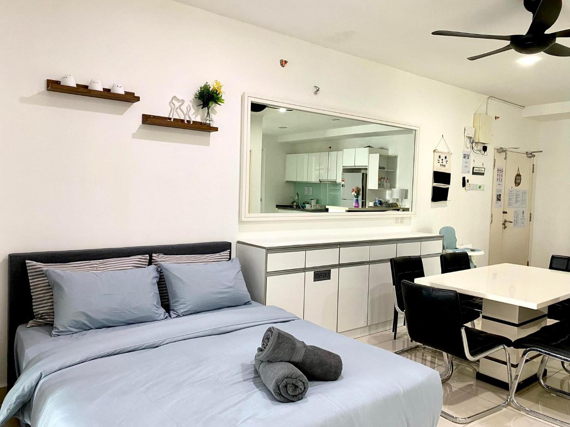 Mansion One Suite By Staycation Homestay George Town Eksteriør billede