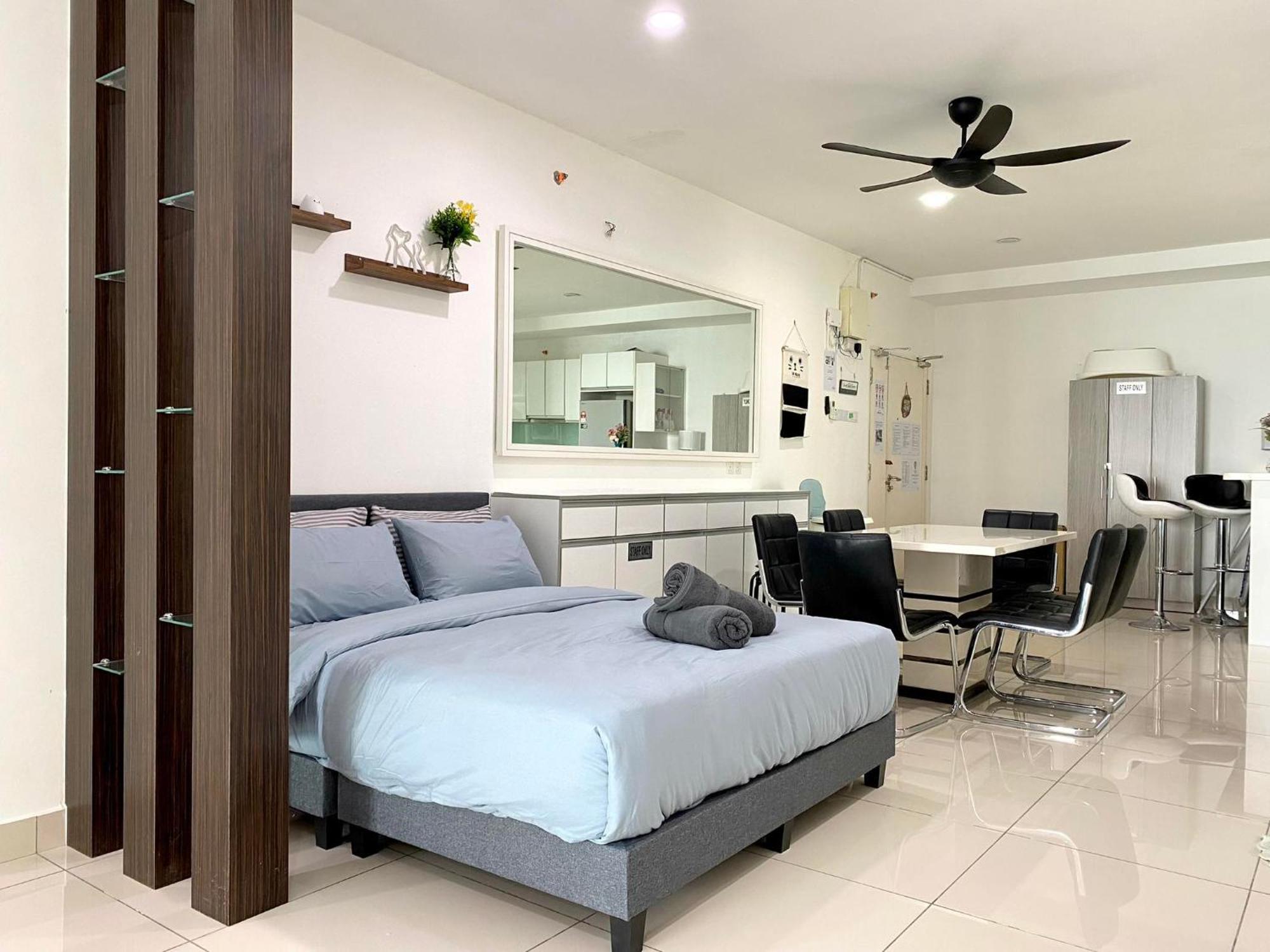 Mansion One Suite By Staycation Homestay George Town Eksteriør billede
